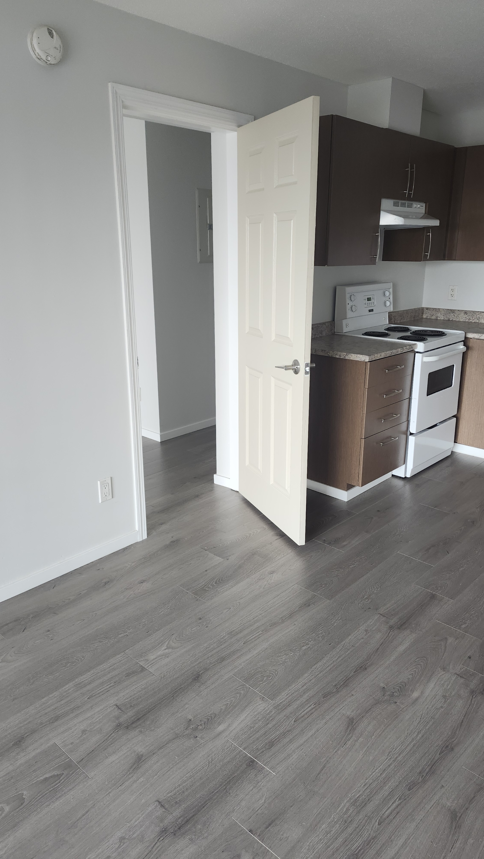 3683 E Hastings Street, 419