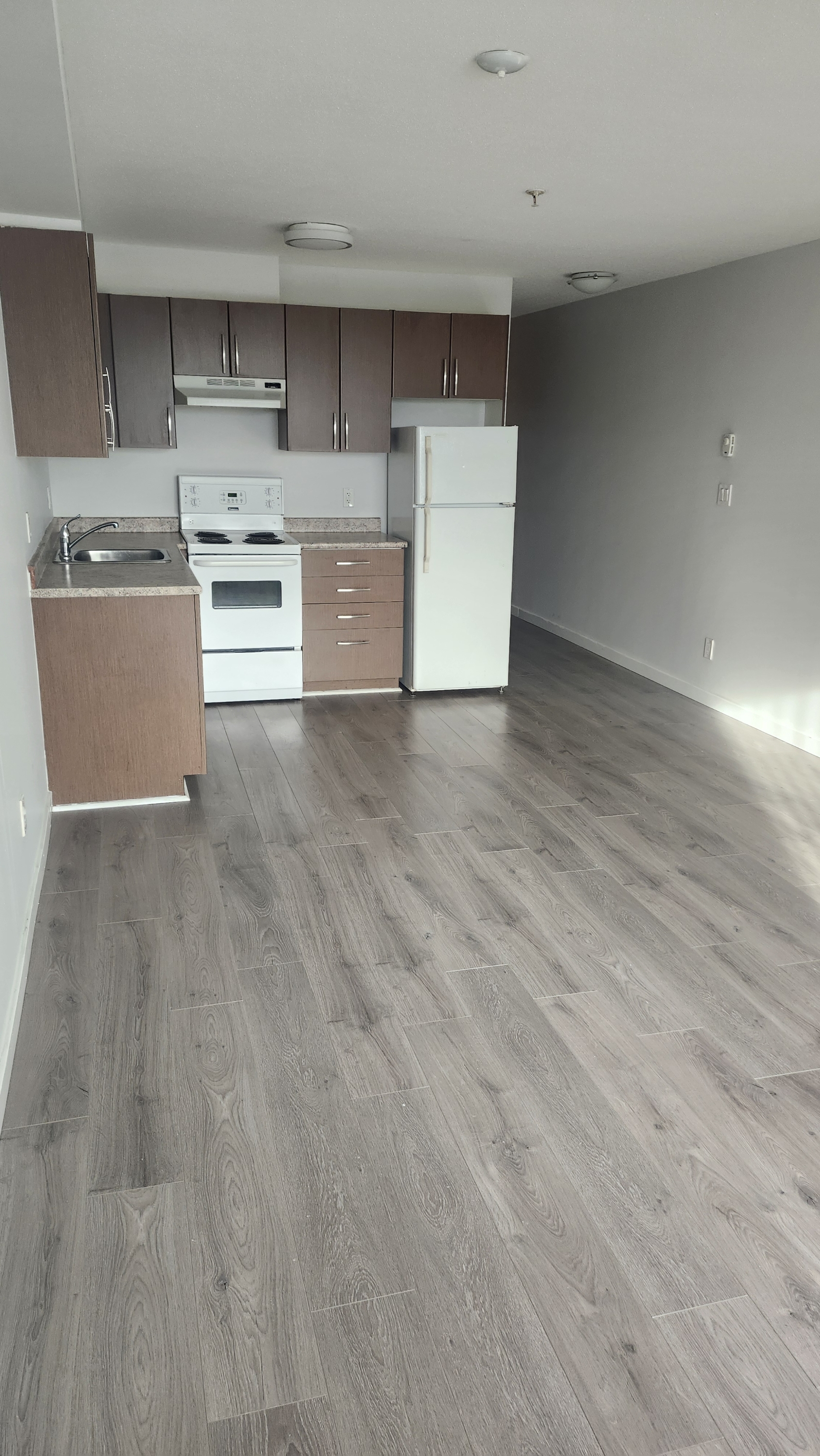 3683 E Hastings Street, 316